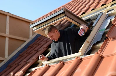 Pose de fenêtres de toit Velux au Bono